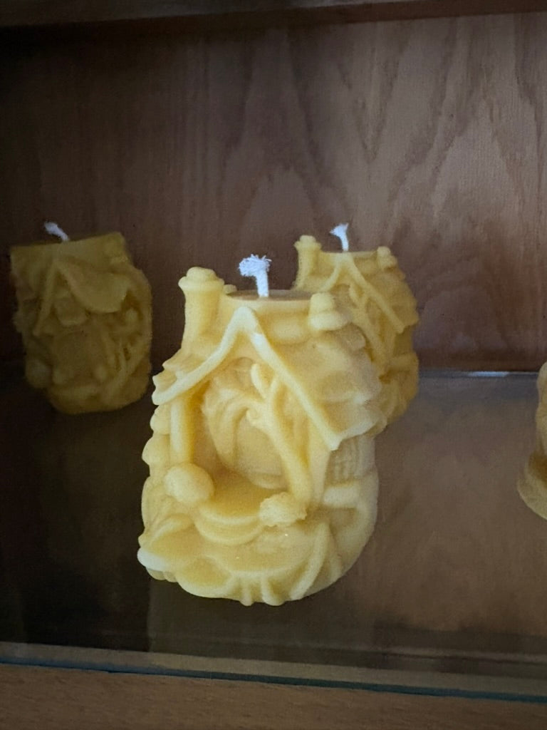 Chimney Cottage Beeswax Candle
